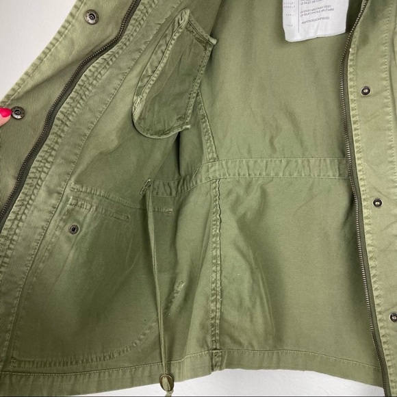 Current/Elliott The Leisure Utility Vest Jacket In Army Green - Picture 12 of 16
